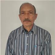 Profesor de Química da ayudas en clases y resolución de ejercicios en nivel secundario y universitario